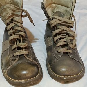 Very Rare Dr Marten's Made in Portugal. 41/10.